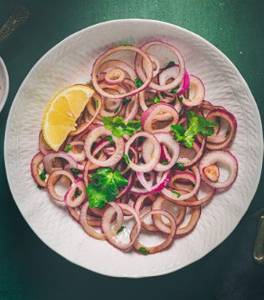 Onion Salad [Serves 1]