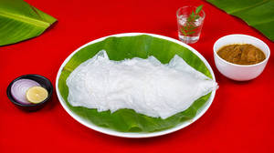 Neer Dosa And Chicken Curry