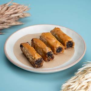 Brownie Baklava Roll