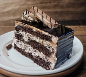 Kitkat Pastry