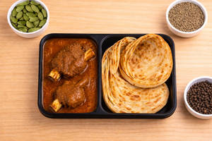 Mutton Kosha Lachha Paratha (2 Pcs) Bowl