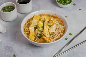 Egg Thukpa