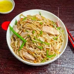 Chicken Rice Noodles Singapore Style