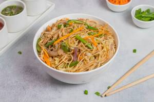 Veg Hakka Noodles     
