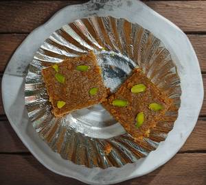 Anjeer Malai Barfi