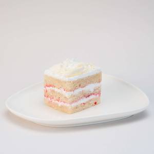 Eggless White Forest Pastry
