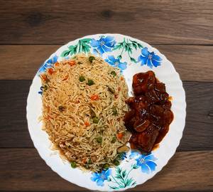 Veg Fried Rice +Chilli Chicken(3Pcs)