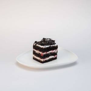 Eggless Black Forest Pastry
