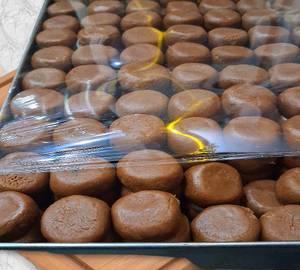 Bhoora Peda (Mini)