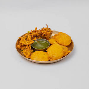 Aloo Pyaaz Pakora