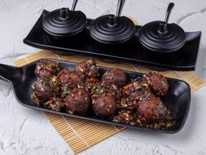 Veg Manchurian [serves 2]