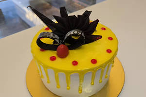 Pineapple cake