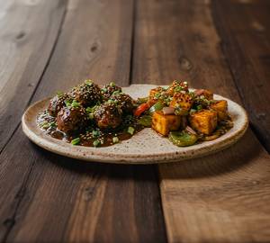 Manchurian And Paneer Chilli Combo