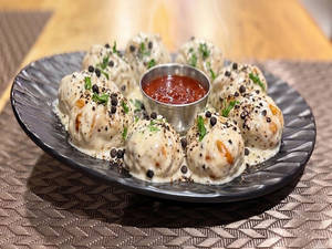 Kali Mirch Tandoori Paneer Momos