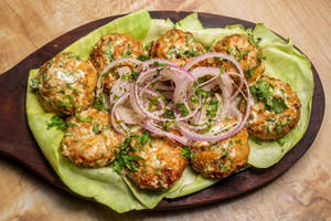 Afgani Tandoori Paneer Momos