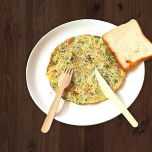 Bread omelette with cheese