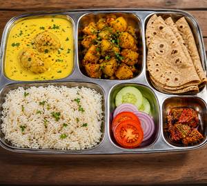 Punjabi Kadhi Pakoda Thali