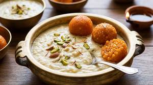 Motichoor Laddu With Rabri