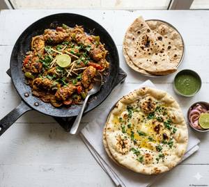 TAWA SOYA CHAAP + 2 ROTI OR 1 BUTTER NAAN
