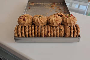 Tooty frooty biscuits