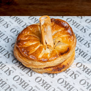 Mutton Nihari Stuffed Puff