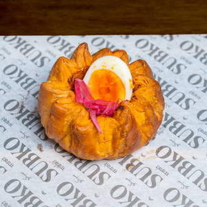 Egg Masala Puff