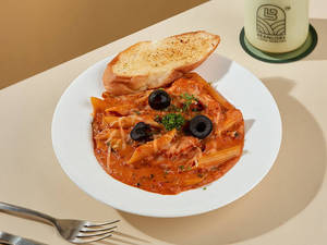 Chicken Pink Sauce Penne Pasta