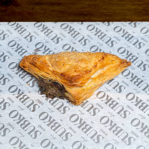 Spicy Mushroom Pepper Fry Puff