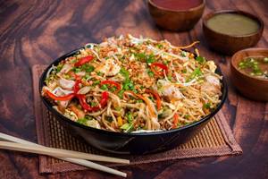 Egg & Chicken Tossed Noodles