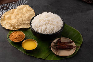 Plain Rice with podi, ghee, appalam & curd chili
