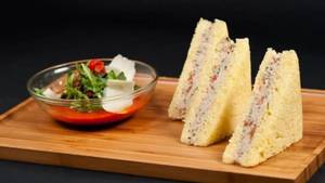 Coleslaw Sandwich
