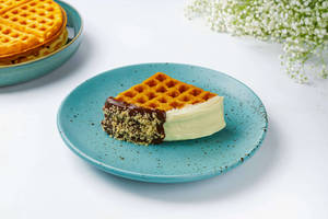 Belgian Milk & White Chocolate Waffle