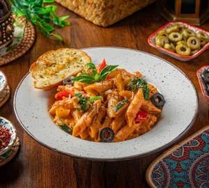 Veg Pink Sauce Pasta