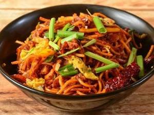 Chicken Schezwan Noodles