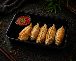 Fried Chicken Momo ( 6 Pcs )