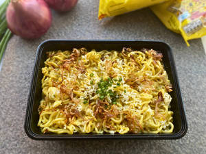 Caramalised Onion & Cheesy Maggi