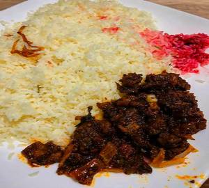 Ney Choru With Beef Curry