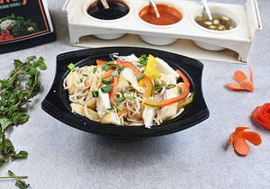 Paneer Hakka Noodles (pure Milk Paneer)