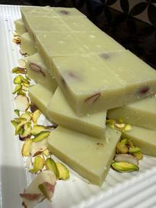 pista Burfi Standard