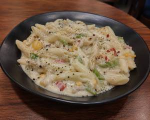 White Sauce Pasta