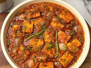 Paneer Do Pyaza (500 Ml)