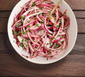 Onion salad