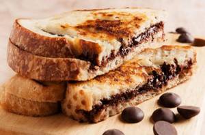 Grilled Chocolate Sandwich