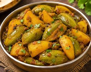 Aloo Parwal          