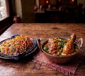 Hot Garlic Chicken [2 Pieces] With Choice Of Rice/ Noodles