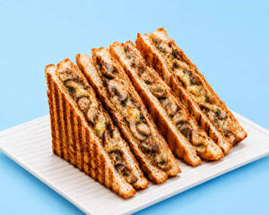 Mushroom Melt Sandwich With Fries