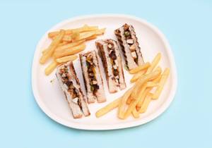 Smoked Paneer Sandwich With Fries