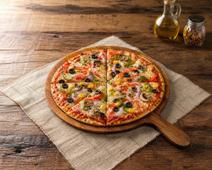 Veggie Supreme Pizza