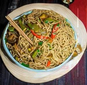 Veg Singapuri Noodles