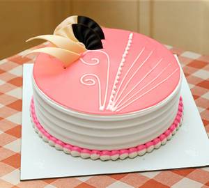 Strawberry Round Cake